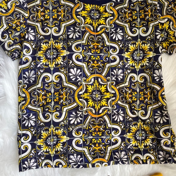 Boys’ Dolce & Gabbana Blue and Yellow Majolica T-Shirt & Shorts - Picture 2 of 6
